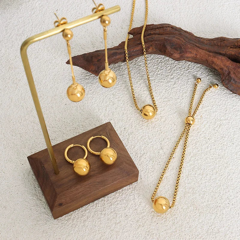 Classic Necklace, Earrings, Bracelet Set Classic Necklace, Earrings, Bracelet Set